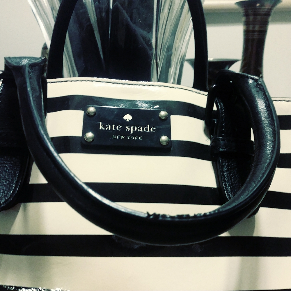 Kate Spade handbag - Picture 3 of 4